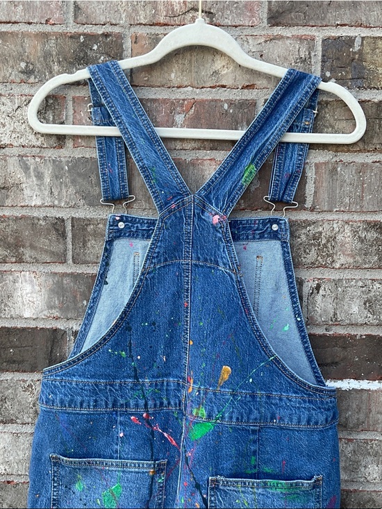 Take 50% OFF- No Boundaries Paint-Splattered Denim Overall Shorts - Blue, Size-M - Picture 8 of 10